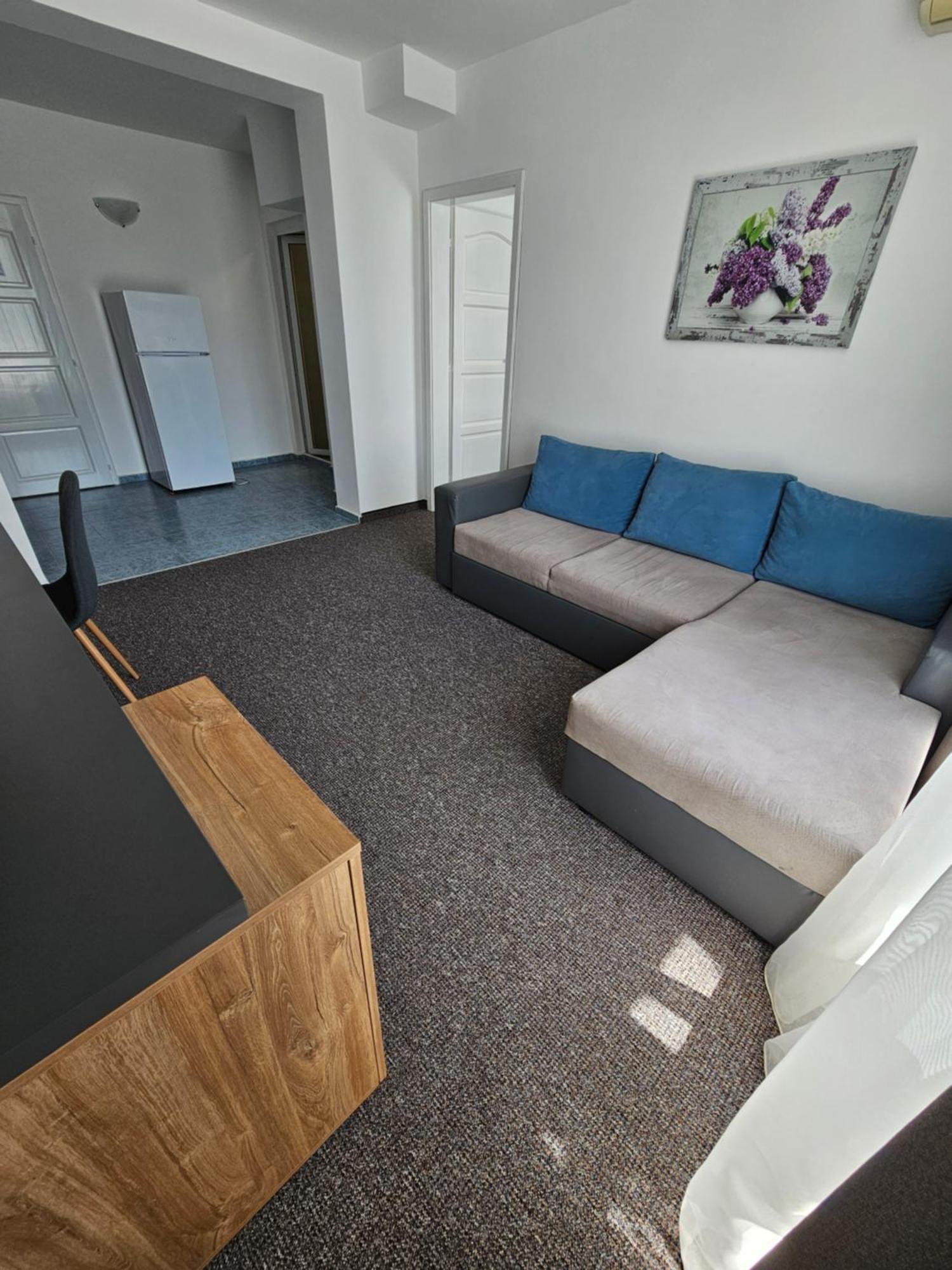 Hotel Lotos Kiten  Buitenkant foto